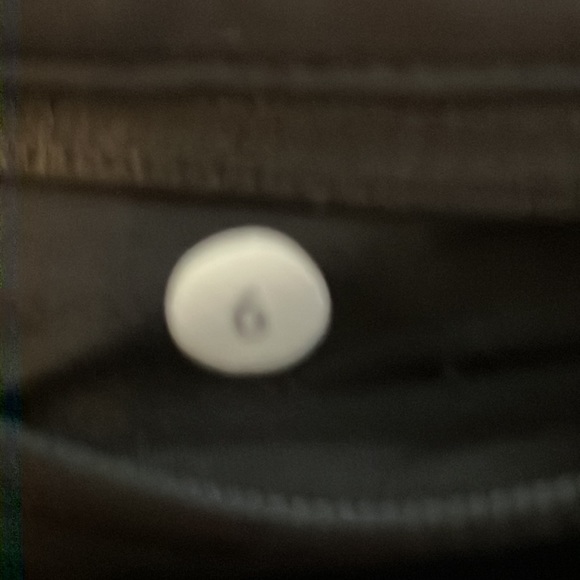 Lululemon skort - Picture 3 of 7